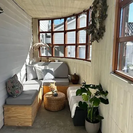 Villa Ons Large Villa, Walking Distance To Town