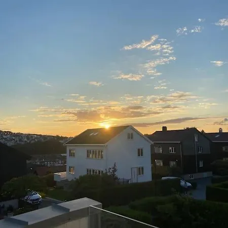 Villa Ons Large Villa, Walking Distance To Town *