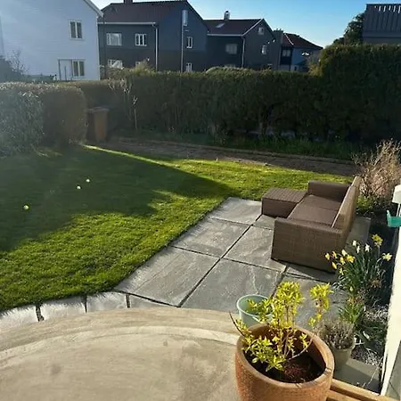 Villa Ons Large Villa, Walking Distance To Town